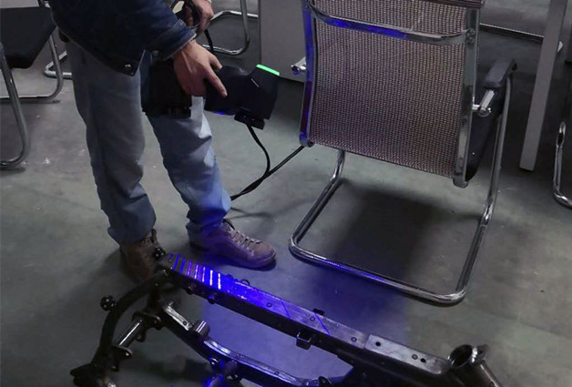 Простой в использовании 3D -лазерный сканер